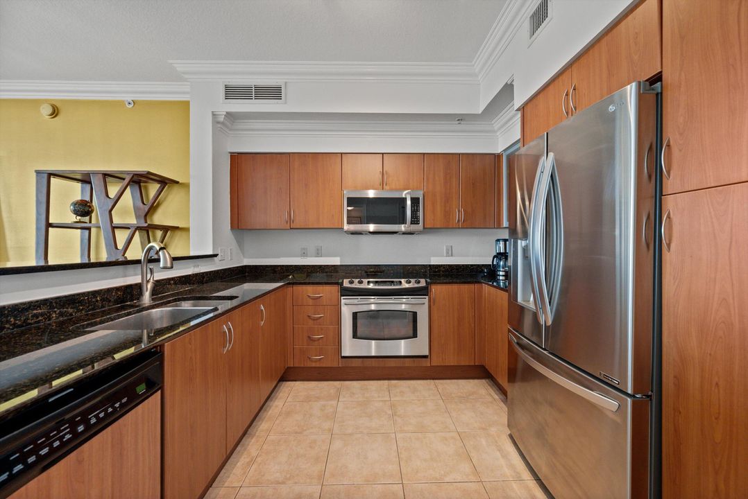 For Rent: $6,000 (2 beds, 2 baths, 1265 Square Feet)