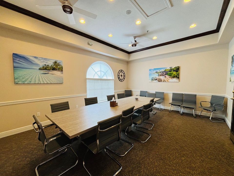 For Sale: $489,900 (2 beds, 2 baths, 2211 Square Feet)