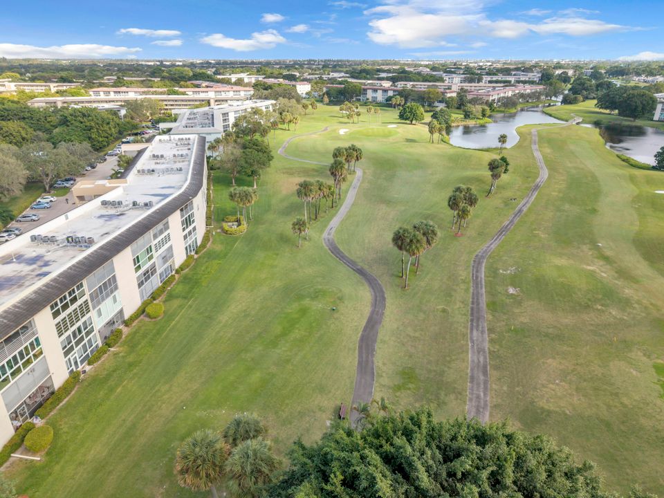 For Sale: $217,500 (2 beds, 2 baths, 1156 Square Feet)