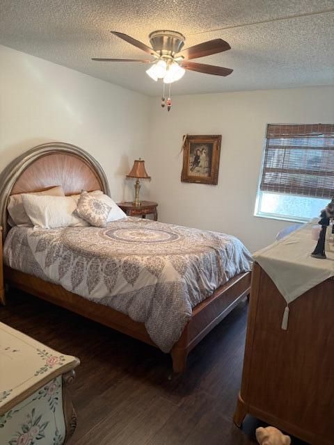 For Sale: $150,000 (2 beds, 2 baths, 920 Square Feet)