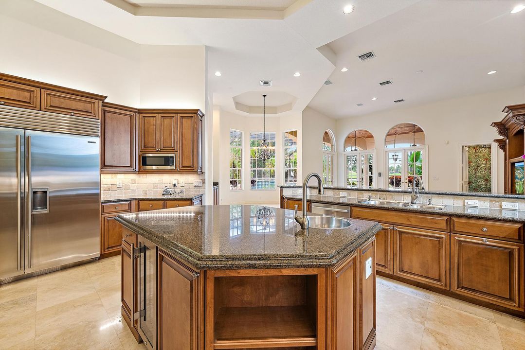 En Venta: $2,875,000 (4 camas, 4 baños, 5915 Pies cuadrados)