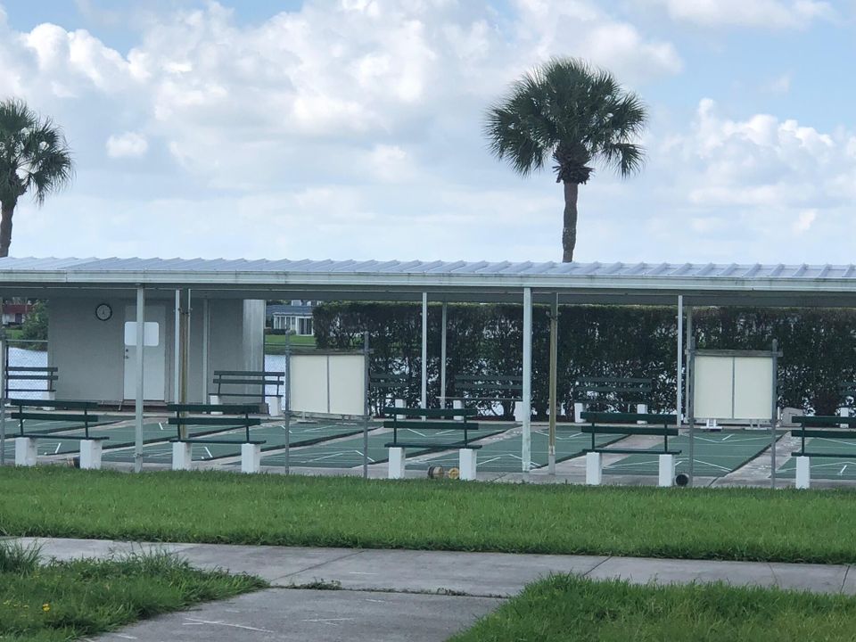 For Sale: $150,000 (2 beds, 2 baths, 920 Square Feet)