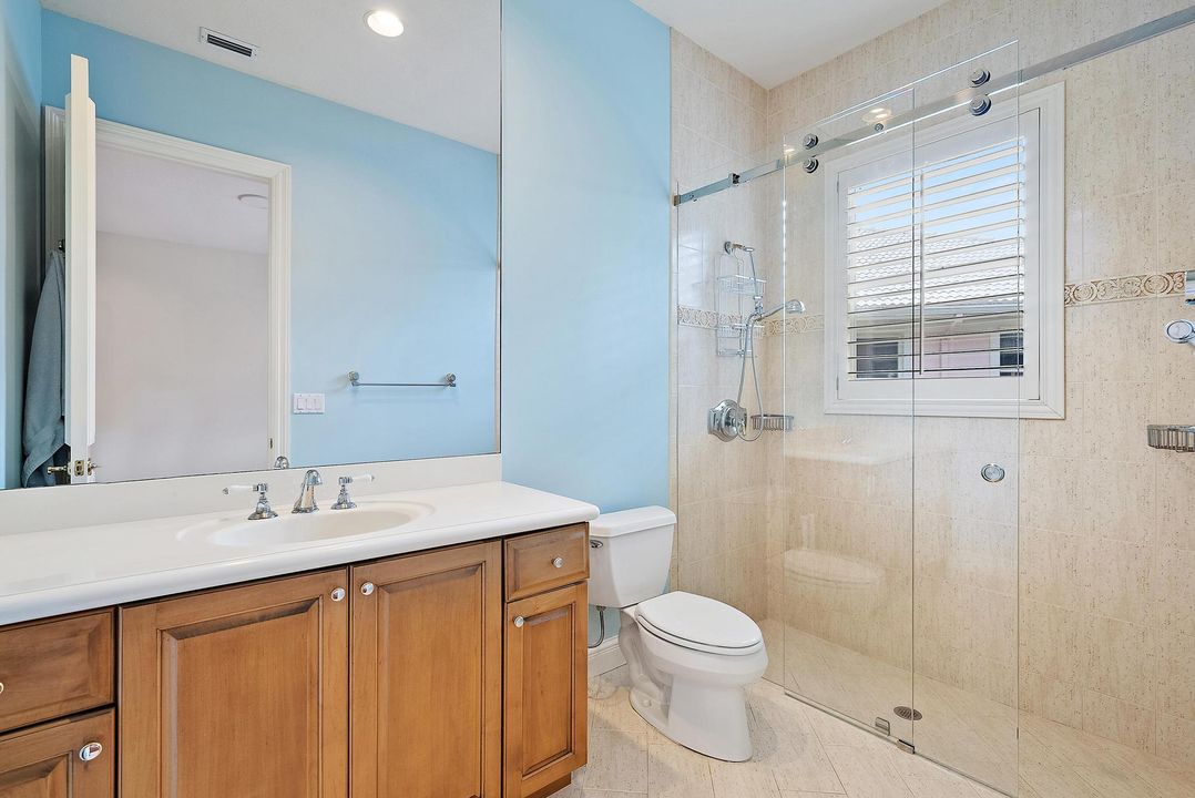 En Venta: $2,875,000 (4 camas, 4 baños, 5915 Pies cuadrados)