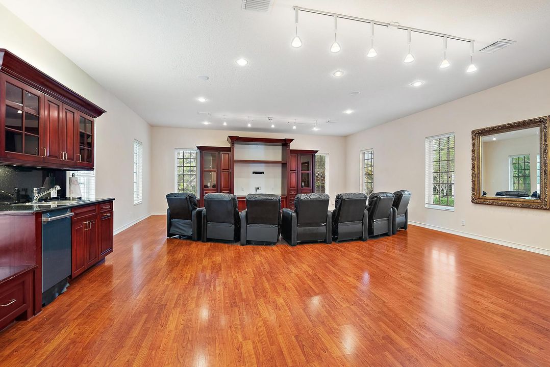 En Venta: $2,875,000 (4 camas, 4 baños, 5915 Pies cuadrados)