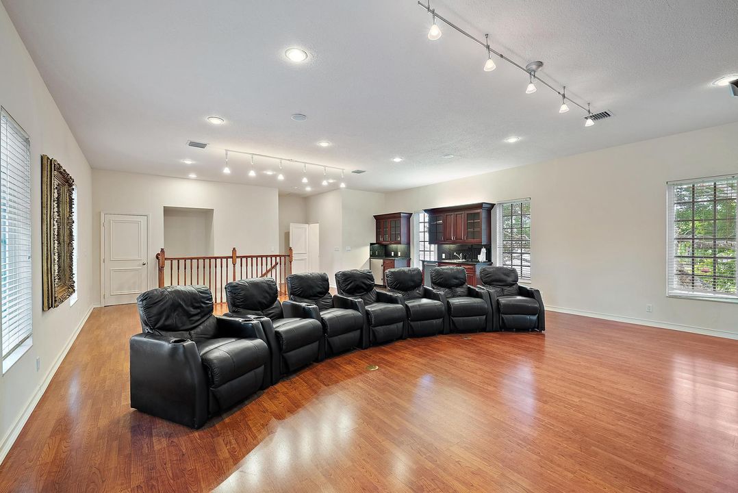 En Venta: $2,875,000 (4 camas, 4 baños, 5915 Pies cuadrados)