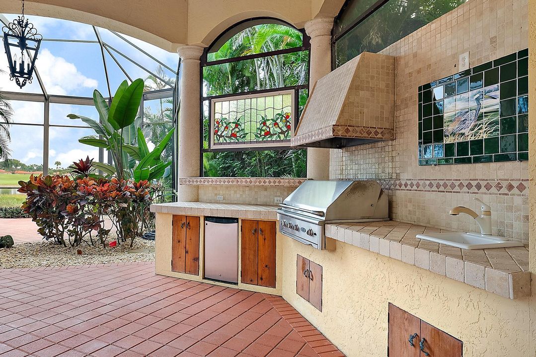 En Venta: $2,875,000 (4 camas, 4 baños, 5915 Pies cuadrados)