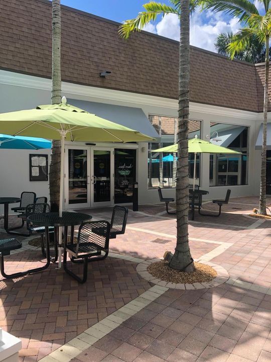 For Sale: $150,000 (2 beds, 2 baths, 920 Square Feet)