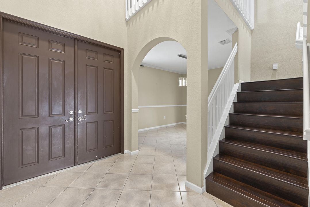 На продажу: $825,000 (6 спален, 4 ванн, 3257 Квадратных фут)