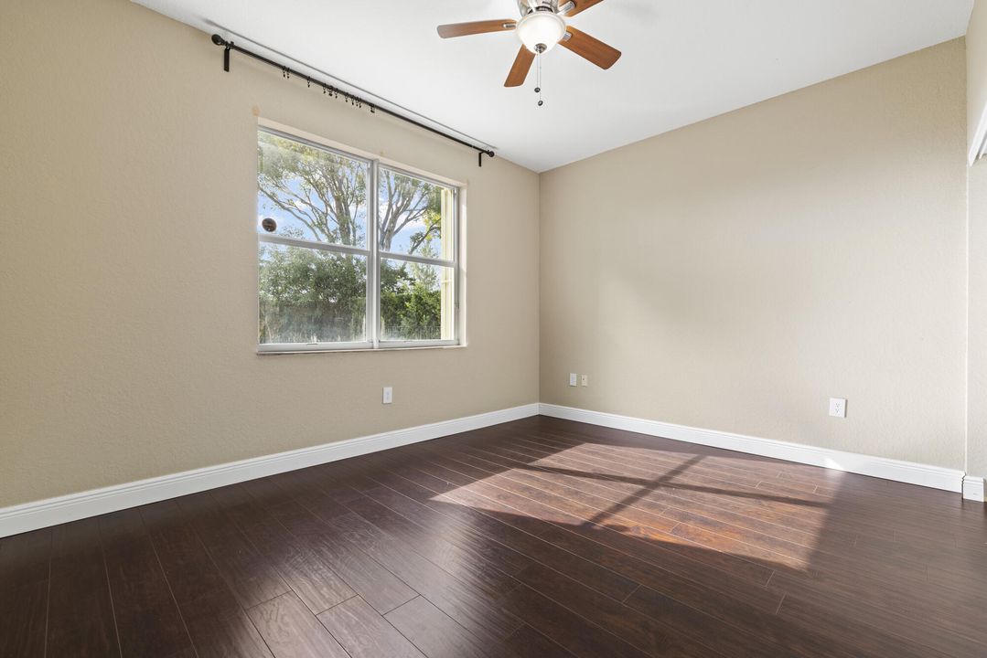 На продажу: $825,000 (6 спален, 4 ванн, 3257 Квадратных фут)