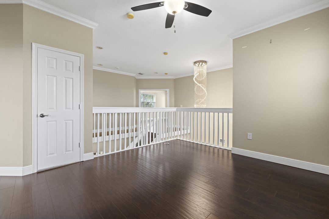 На продажу: $825,000 (6 спален, 4 ванн, 3257 Квадратных фут)