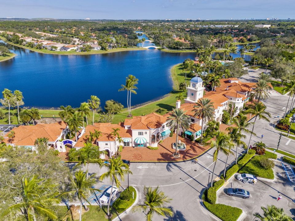 En Venta: $469,000 (3 camas, 2 baños, 1500 Pies cuadrados)