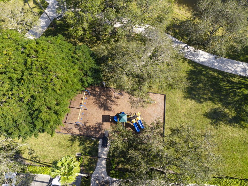 En Venta: $469,000 (3 camas, 2 baños, 1500 Pies cuadrados)