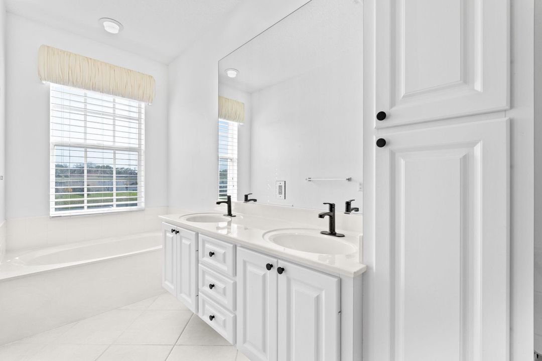 En Venta: $469,000 (3 camas, 2 baños, 1500 Pies cuadrados)