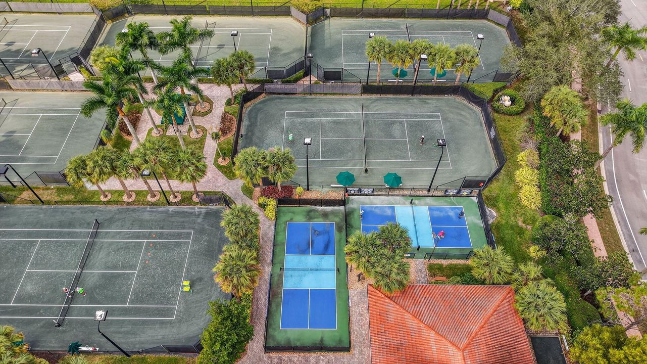 For Sale: $574,900 (3 beds, 2 baths, 1917 Square Feet)