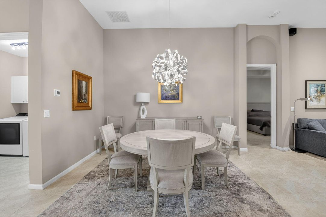 For Sale: $574,900 (3 beds, 2 baths, 1917 Square Feet)