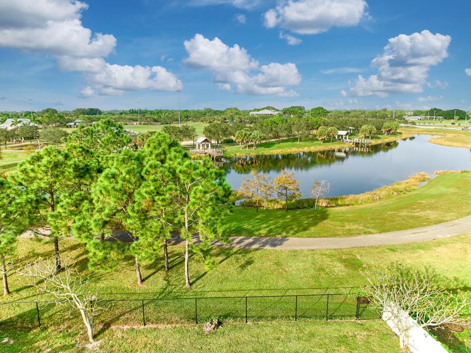 For Sale: $495,000 (3 beds, 2 baths, 1701 Square Feet)