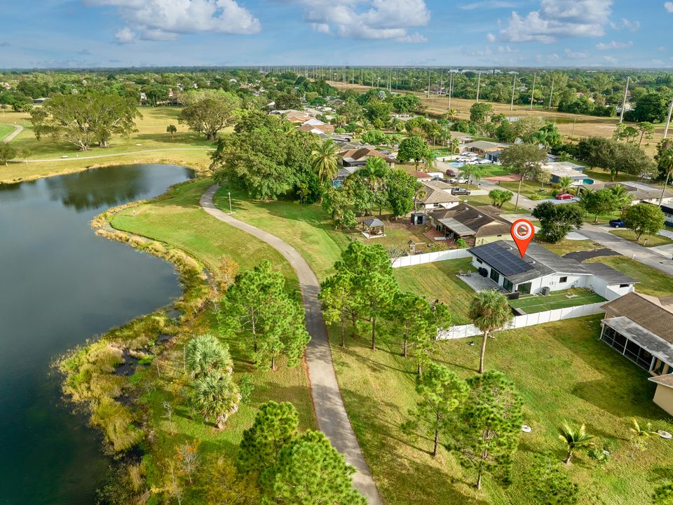 For Sale: $495,000 (3 beds, 2 baths, 1701 Square Feet)