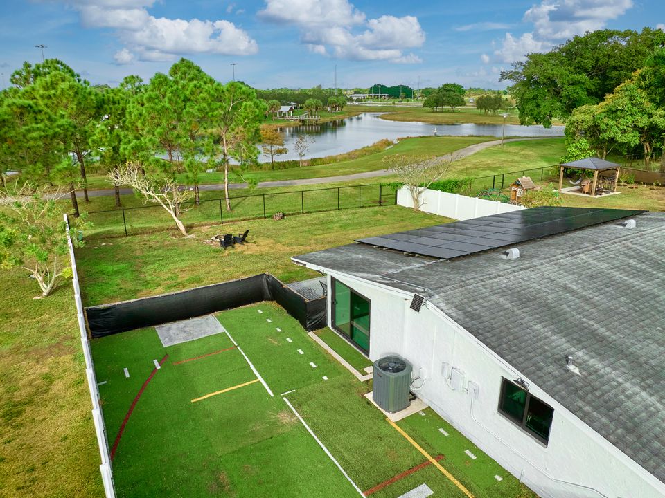 For Sale: $495,000 (3 beds, 2 baths, 1701 Square Feet)