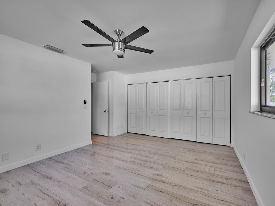 For Sale: $495,000 (3 beds, 2 baths, 1701 Square Feet)