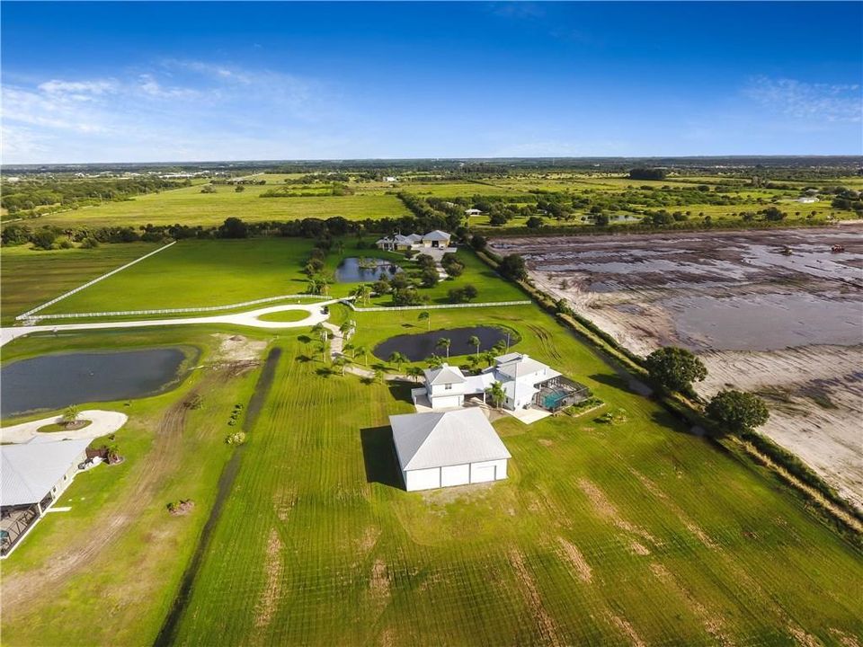 For Sale: $1,600,000 (5 beds, 5 baths, 3839 Square Feet)