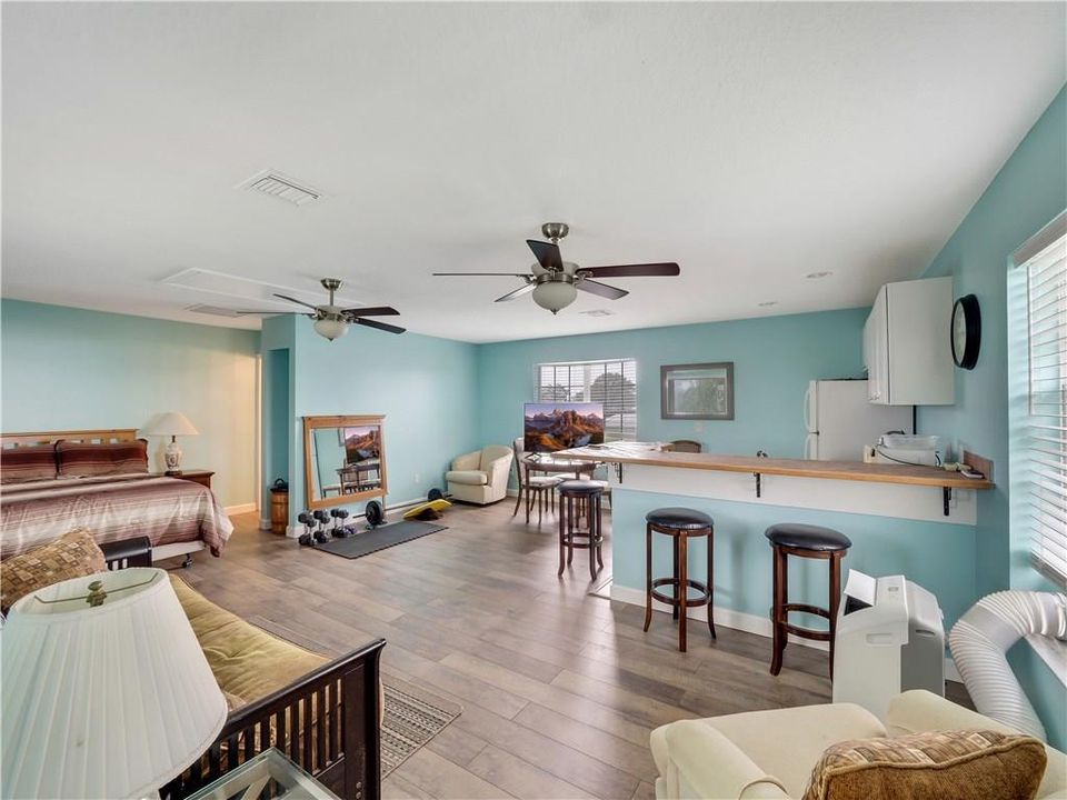 For Sale: $1,600,000 (5 beds, 5 baths, 3839 Square Feet)