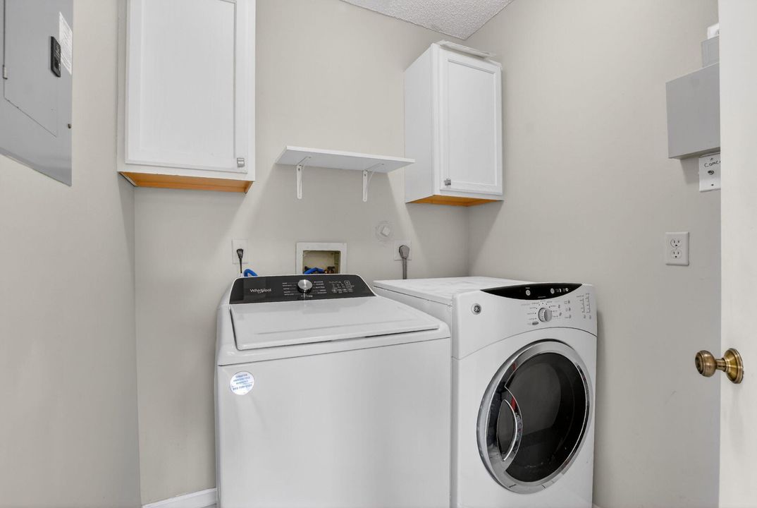 For Rent: $4,000 (3 beds, 2 baths, 2174 Square Feet)