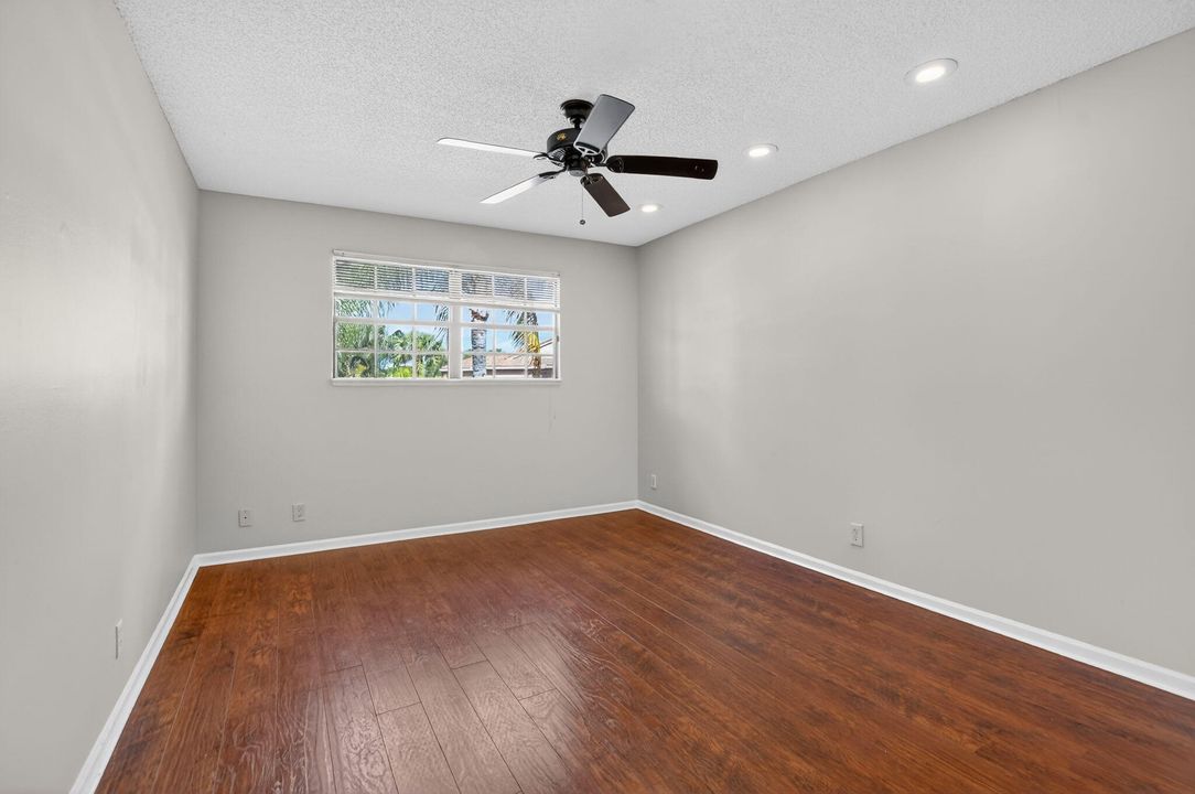 For Rent: $4,000 (3 beds, 2 baths, 2174 Square Feet)