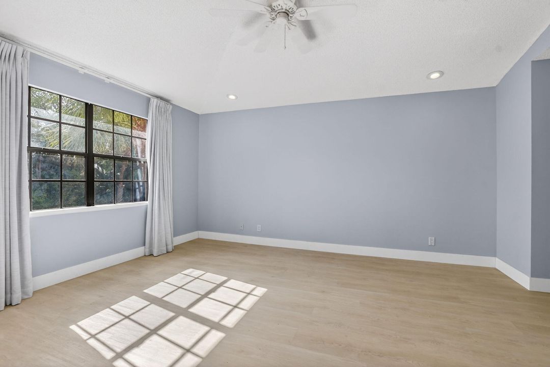 For Rent: $4,000 (3 beds, 2 baths, 2174 Square Feet)