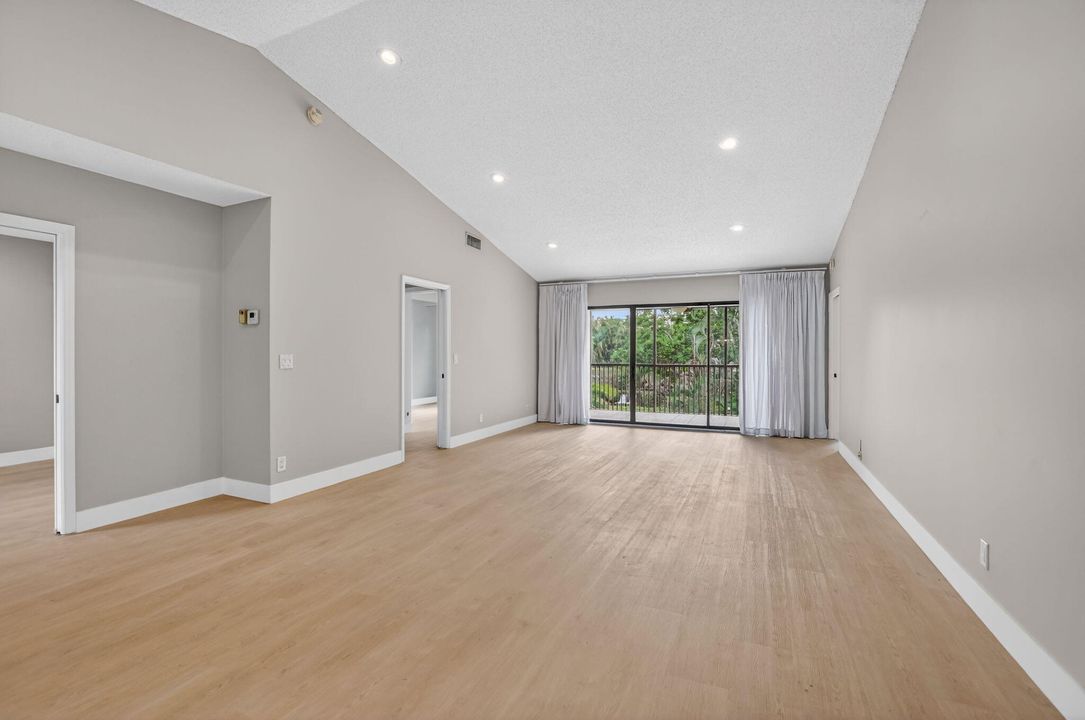 For Rent: $4,000 (3 beds, 2 baths, 2174 Square Feet)