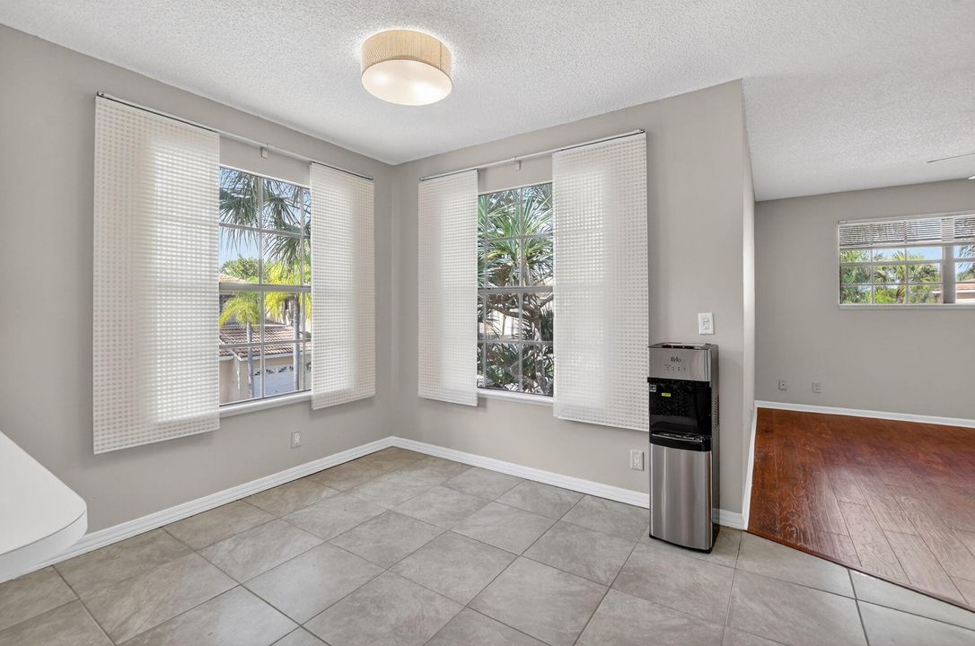 For Rent: $4,000 (3 beds, 2 baths, 2174 Square Feet)