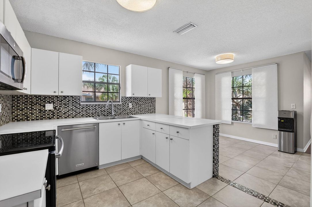 For Rent: $4,000 (3 beds, 2 baths, 2174 Square Feet)