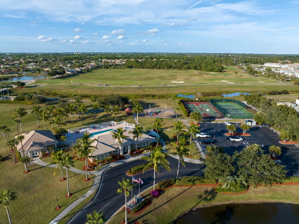 En Venta: $358,000 (3 camas, 2 baños, 1480 Pies cuadrados)