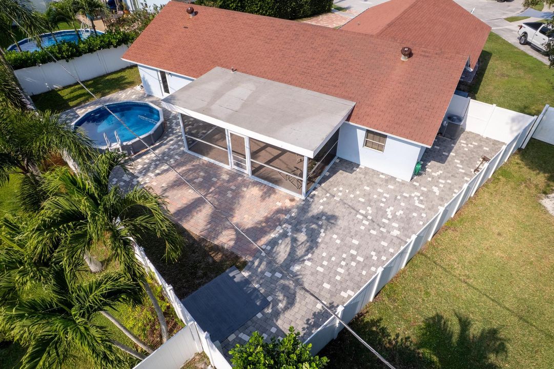 For Sale: $595,000 (3 beds, 2 baths, 1509 Square Feet)