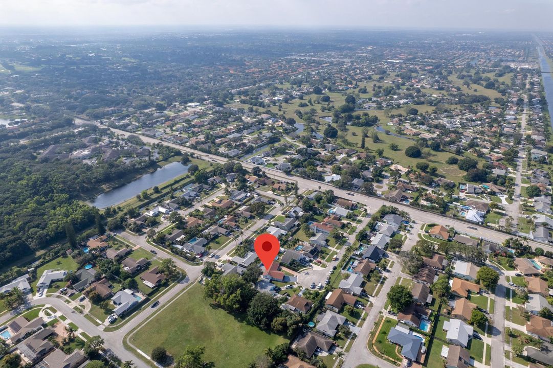 For Sale: $595,000 (3 beds, 2 baths, 1509 Square Feet)