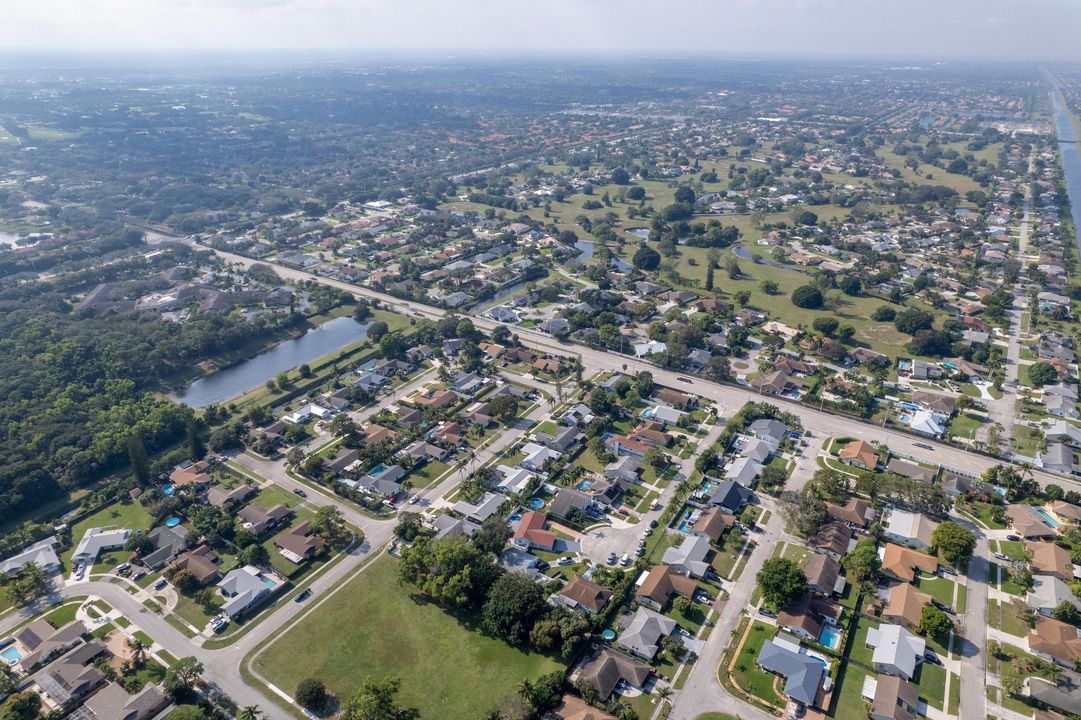 For Sale: $595,000 (3 beds, 2 baths, 1509 Square Feet)