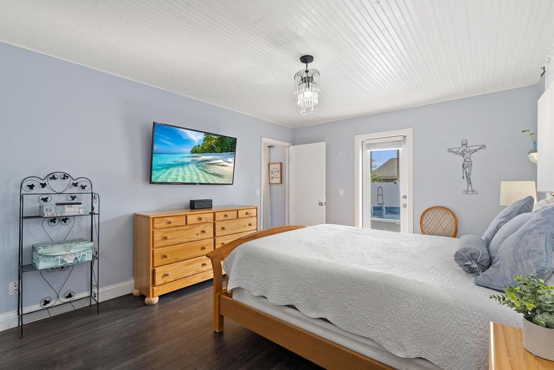 For Sale: $595,000 (3 beds, 2 baths, 1509 Square Feet)