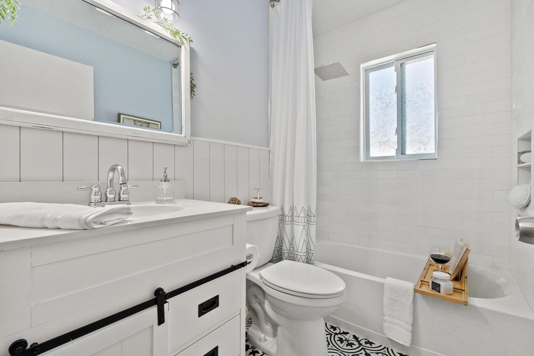 For Sale: $595,000 (3 beds, 2 baths, 1509 Square Feet)