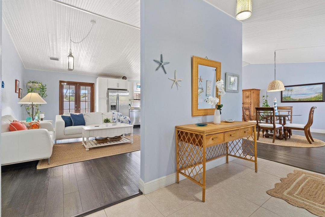 For Sale: $595,000 (3 beds, 2 baths, 1509 Square Feet)