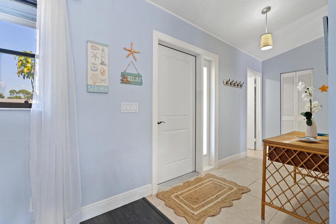 For Sale: $595,000 (3 beds, 2 baths, 1509 Square Feet)