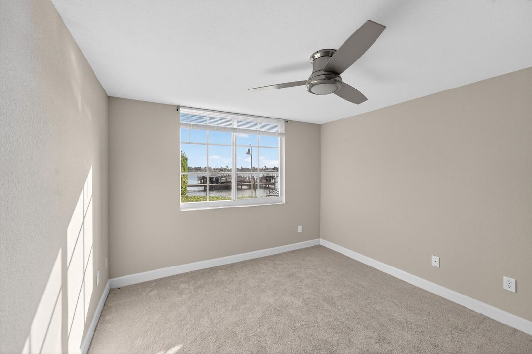 For Rent: $3,200 (2 beds, 2 baths, 1036 Square Feet)