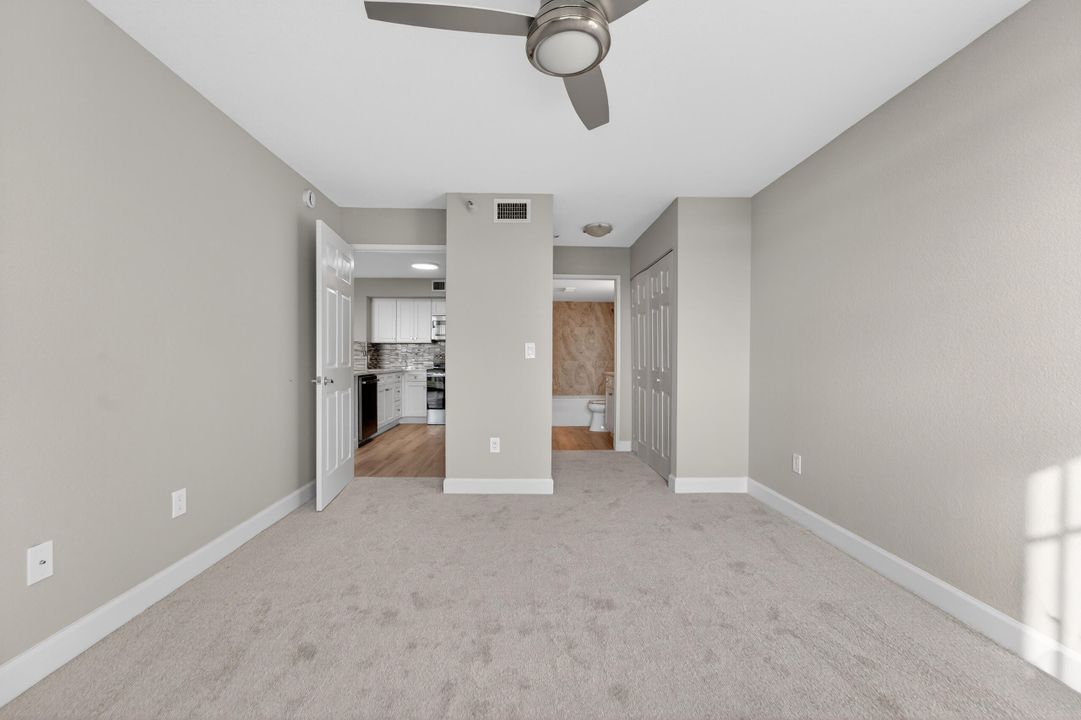 For Rent: $3,200 (2 beds, 2 baths, 1036 Square Feet)