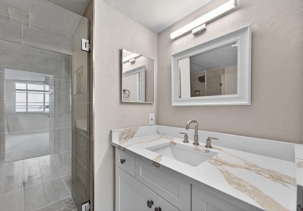 For Rent: $3,200 (2 beds, 2 baths, 1036 Square Feet)