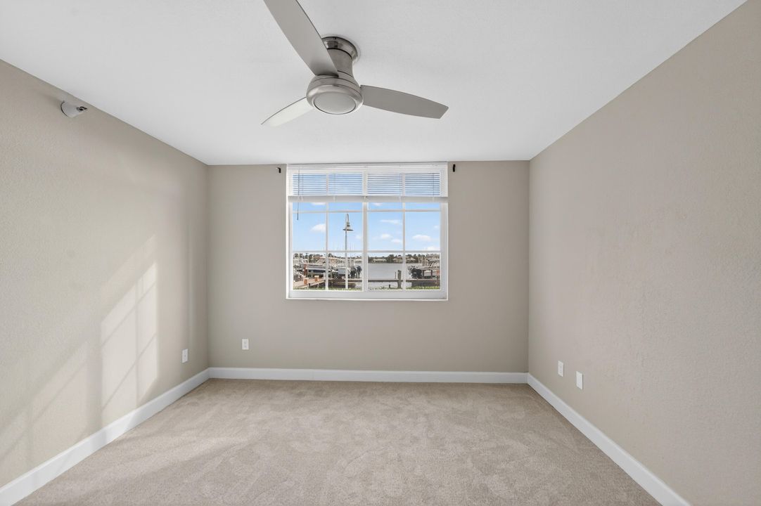 For Rent: $3,200 (2 beds, 2 baths, 1036 Square Feet)