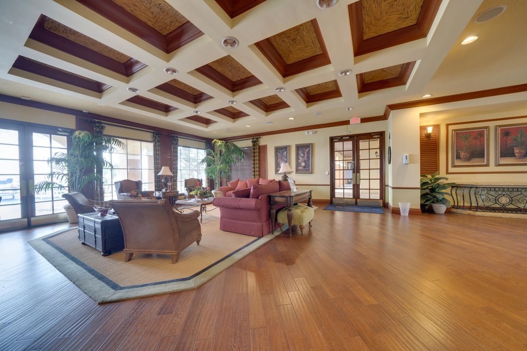 For Rent: $3,200 (2 beds, 2 baths, 1036 Square Feet)