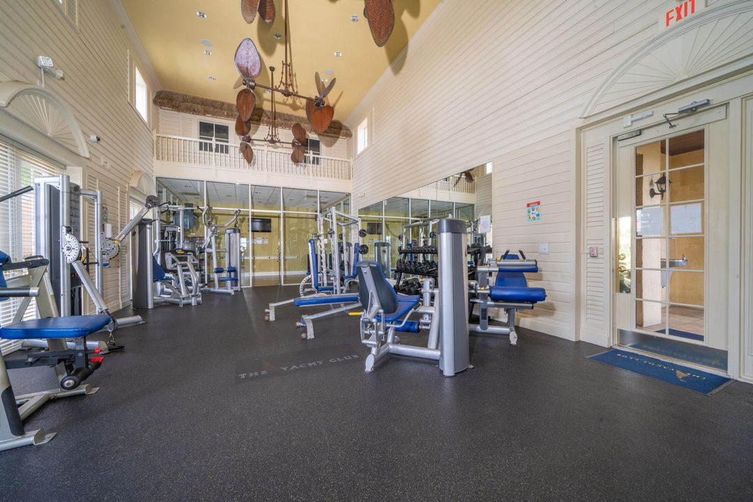 For Rent: $3,200 (2 beds, 2 baths, 1036 Square Feet)