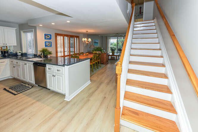 В аренду: $3,000 (2 спален, 2 ванн, 1347 Квадратных фут)