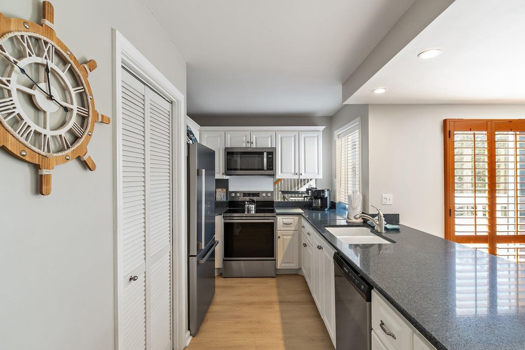 В аренду: $3,000 (2 спален, 2 ванн, 1347 Квадратных фут)