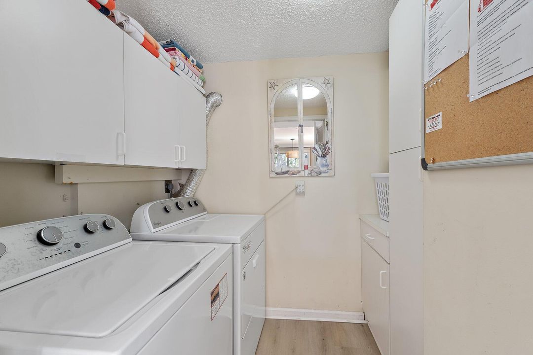 В аренду: $3,000 (2 спален, 2 ванн, 1347 Квадратных фут)