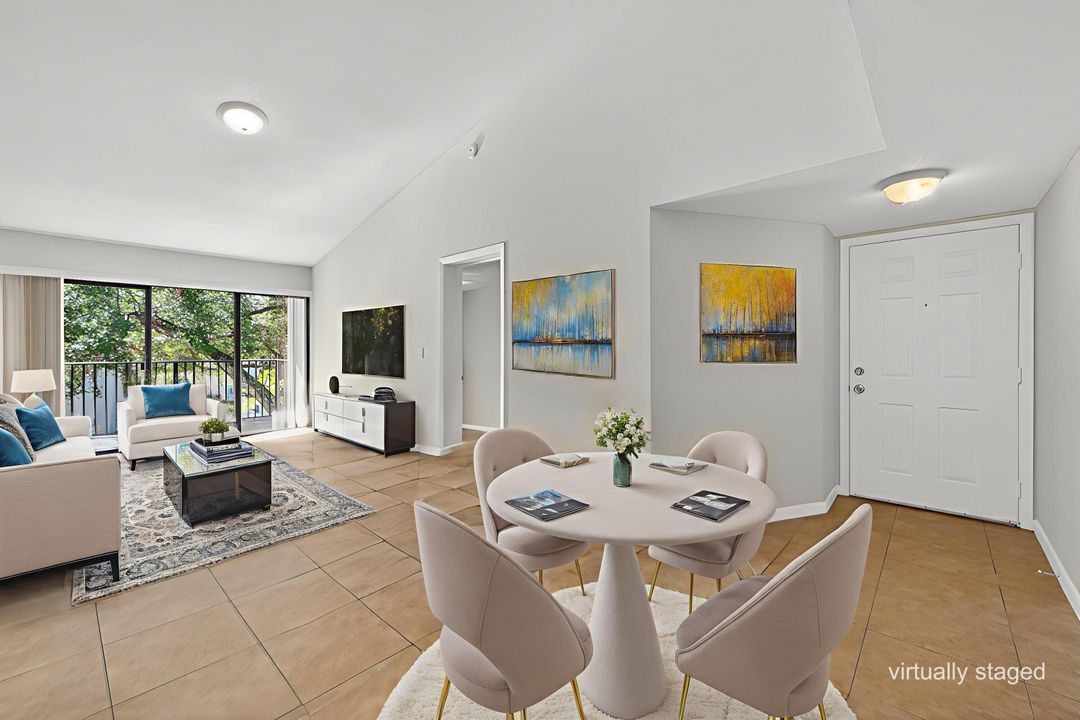 For Sale: $230,000 (2 beds, 2 baths, 986 Square Feet)