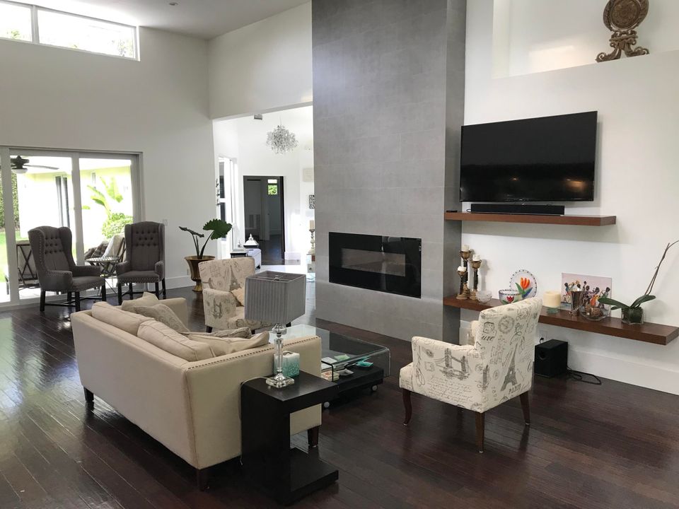 В аренду: $7,500 (3 спален, 2 ванн, 2734 Квадратных фут)